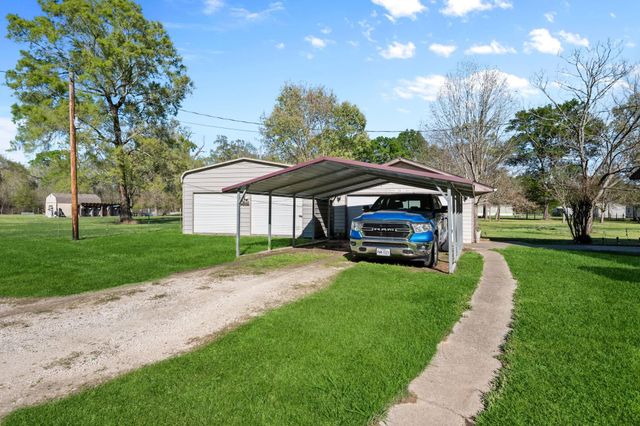 518 County Road 2343, Dayton, TX 77535