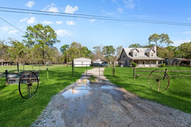 518 County Road 2343, Dayton, TX 77535