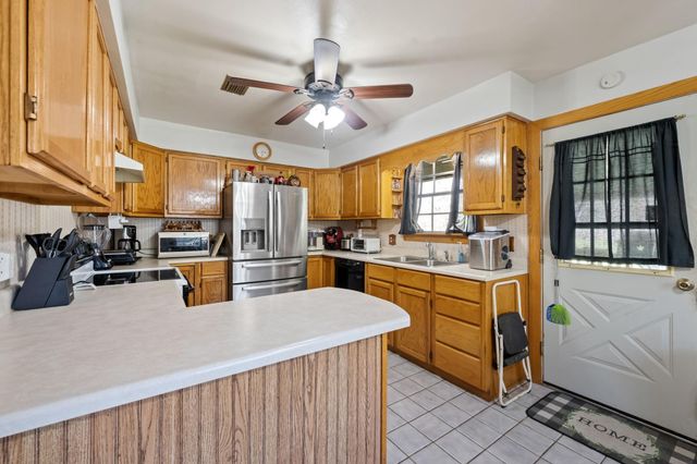 518 County Road 2343, Dayton, TX 77535