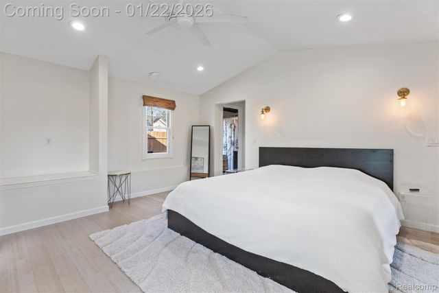 6740 Barabeau Drive, Troy, MI 48085