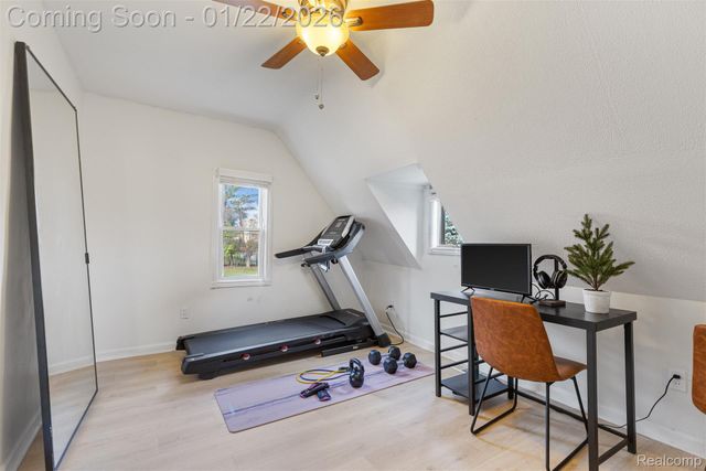 6740 Barabeau Drive, Troy, MI 48085