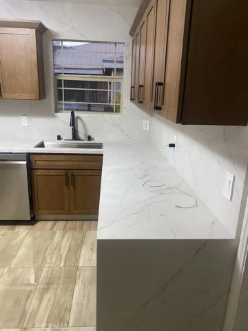 307 N Broadacres Avenue, Compton, CA 90220