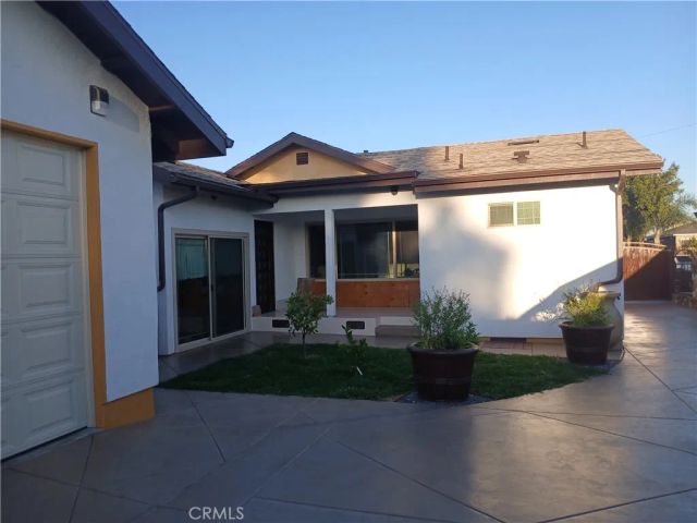 307 N Broadacres Avenue, Compton, CA 90220