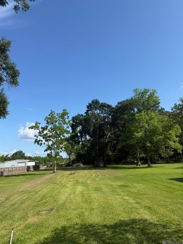 62825 Bayou Rd, Plaquemine, LA 70764