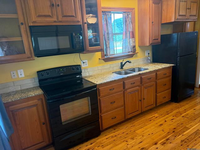 62825 Bayou Rd, Plaquemine, LA 70764