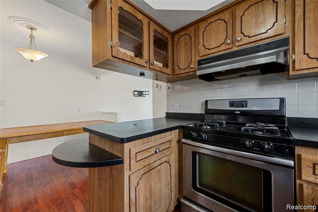 11447 Edwin Drive, Warren, MI 48093