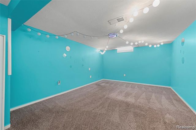 11447 Edwin Drive, Warren, MI 48093