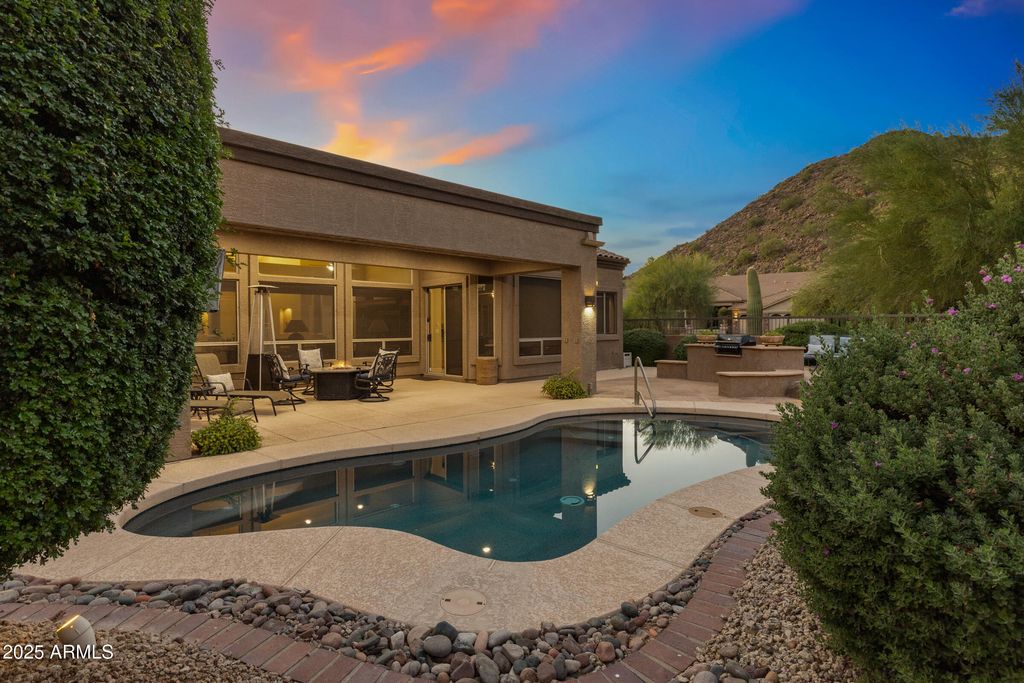 3430 N MOUNTAIN Ridge 64, Mesa, AZ 85207