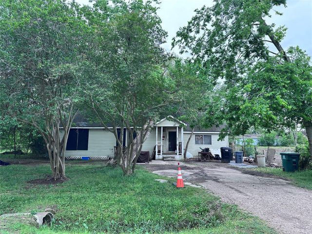 306 Walthall Drive, Houston, TX 77022