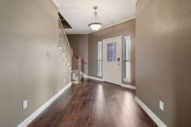 5107 Chesterfield Place, Arlington, TX 76017