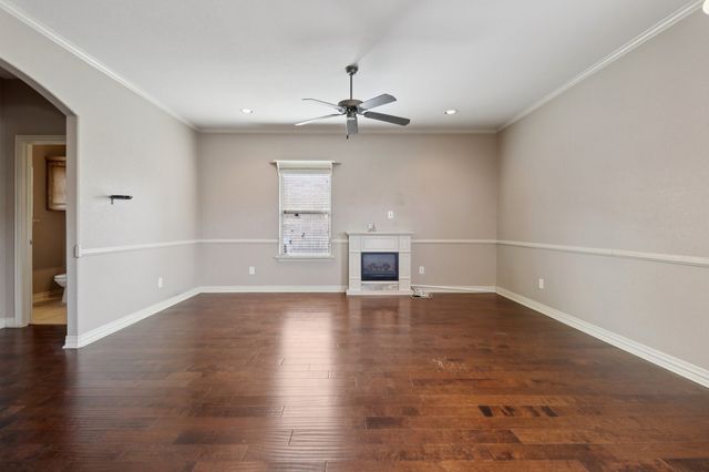 5107 Chesterfield Place, Arlington, TX 76017