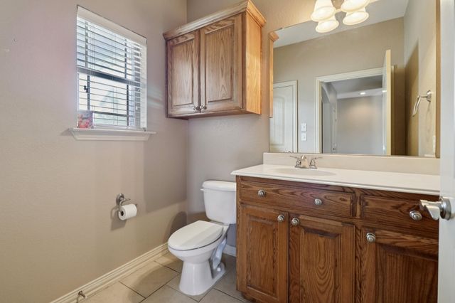 5107 Chesterfield Place, Arlington, TX 76017