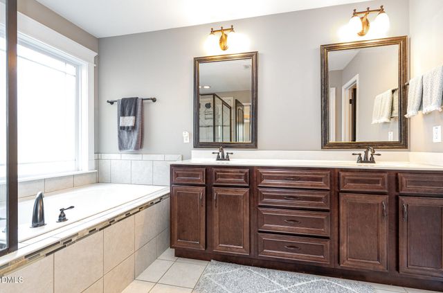 275 Gwendolyn Way, Fuquay Varina, NC 27526