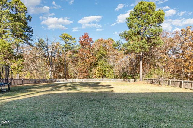 275 Gwendolyn Way, Fuquay Varina, NC 27526