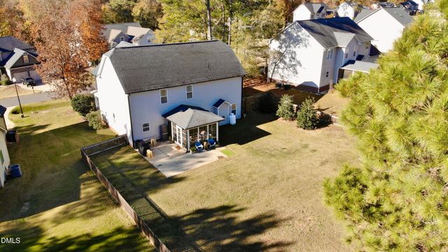 275 Gwendolyn Way, Fuquay Varina, NC 27526