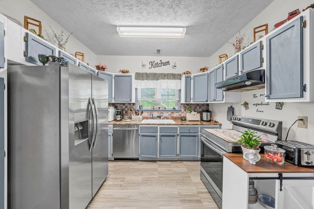 1235 Hallwood Drive, Morehead, KY 40351