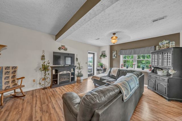 1235 Hallwood Drive, Morehead, KY 40351