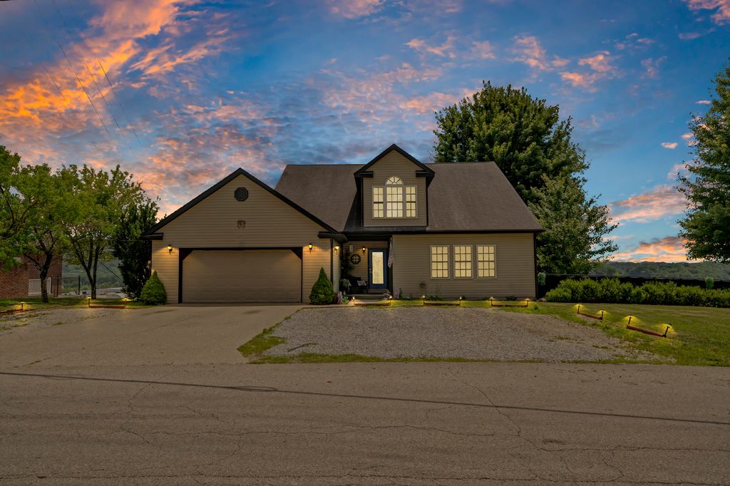 1235 Hallwood Drive, Morehead, KY 40351