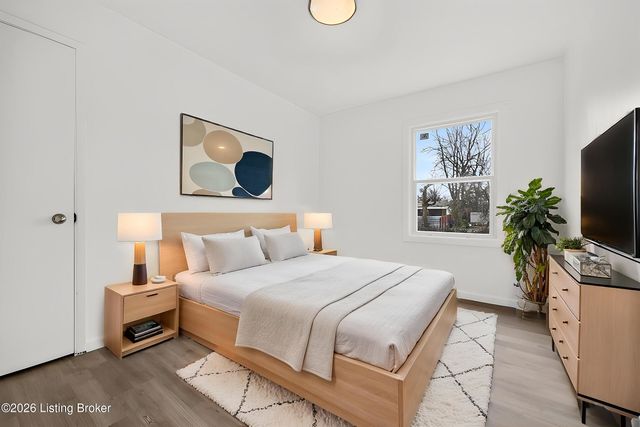 418 W Southside Ct, Louisville, KY 40214