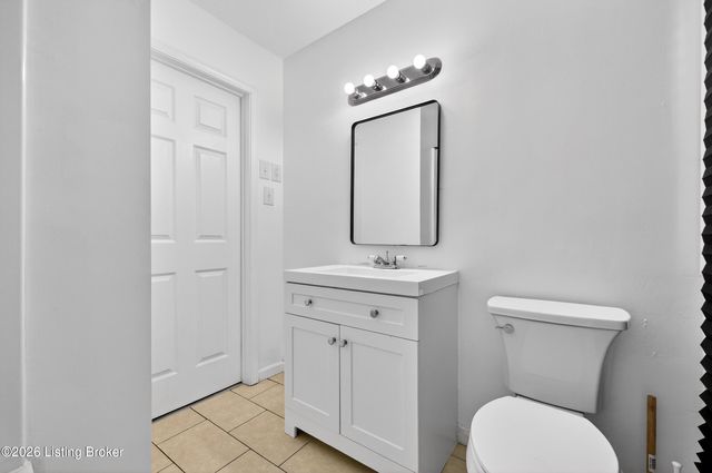 418 W Southside Ct, Louisville, KY 40214