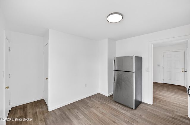 418 W Southside Ct, Louisville, KY 40214