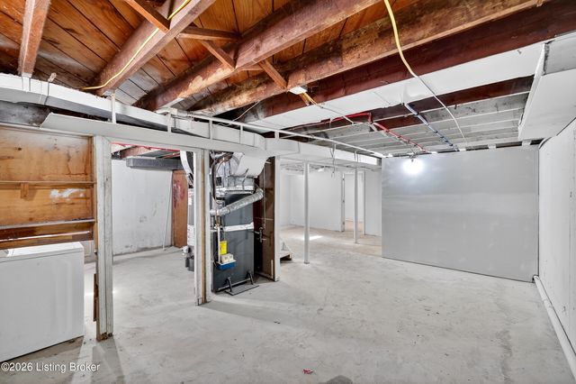 418 W Southside Ct, Louisville, KY 40214