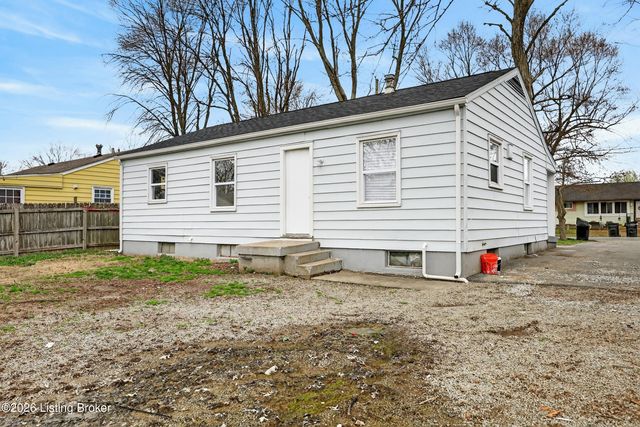 418 W Southside Ct, Louisville, KY 40214