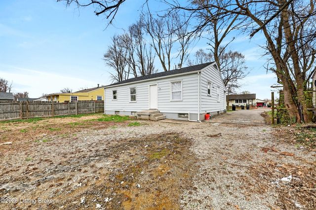 418 W Southside Ct, Louisville, KY 40214