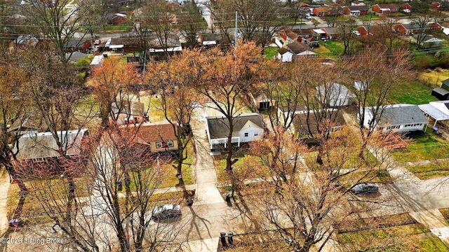 418 W Southside Ct, Louisville, KY 40214
