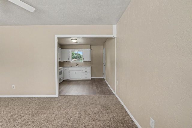 956 NW 6th Street, Moore, OK 73160