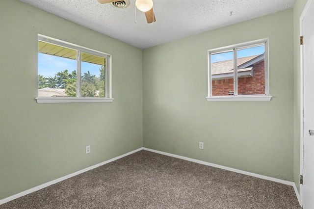 956 NW 6th Street, Moore, OK 73160