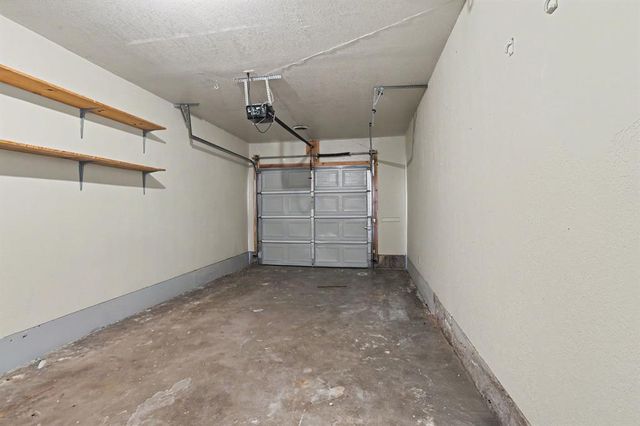 956 NW 6th Street, Moore, OK 73160