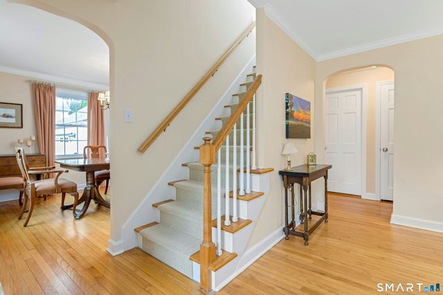 84 University Drive, Fairfield, CT 06824