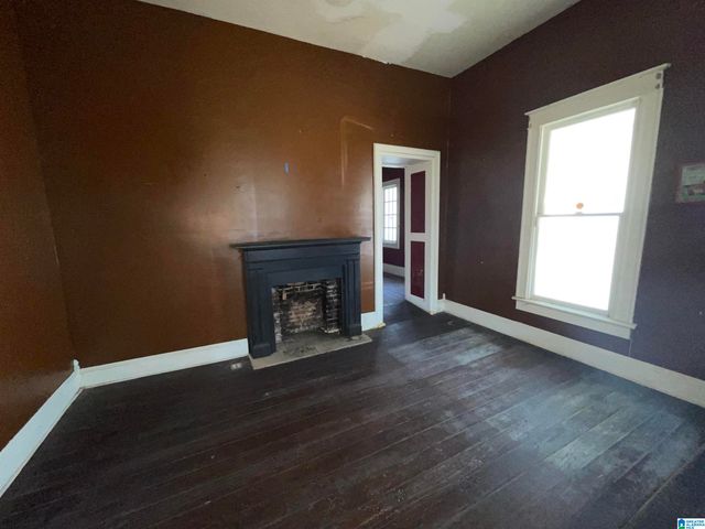 300 E 3RD STREET, Sylacauga, AL 35150