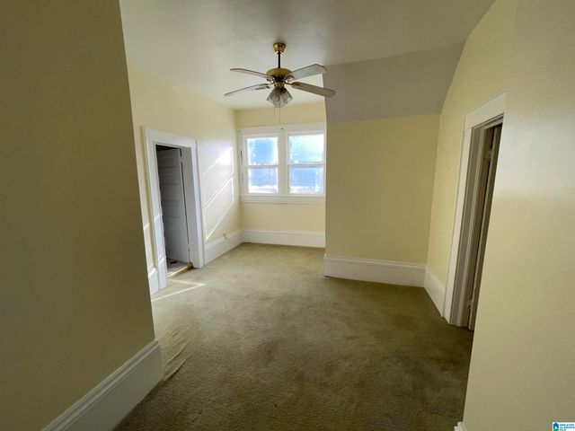 300 E 3RD STREET, Sylacauga, AL 35150