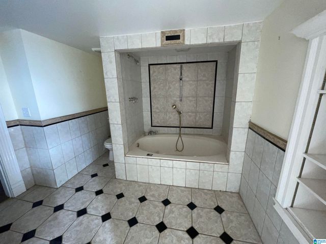 300 E 3RD STREET, Sylacauga, AL 35150