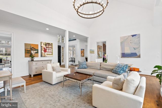 6929 RIVER OAKS DR, Mclean, VA 22101