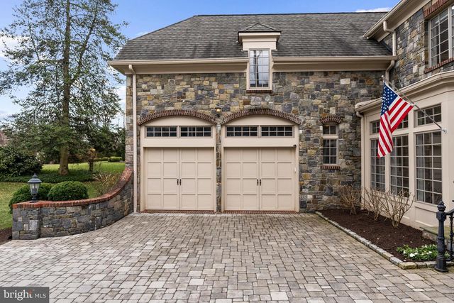 6929 RIVER OAKS DR, Mclean, VA 22101