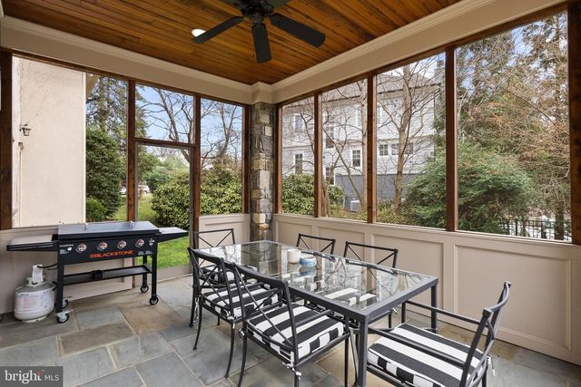 6929 RIVER OAKS DR, Mclean, VA 22101