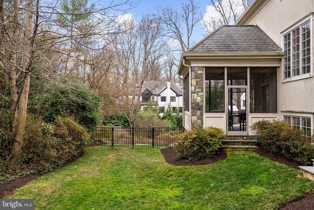 6929 RIVER OAKS DR, Mclean, VA 22101