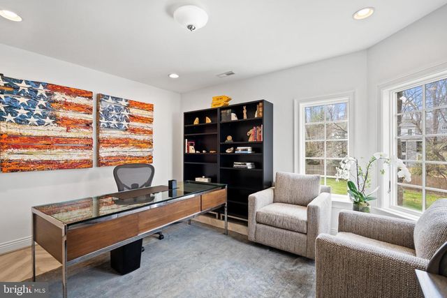 6929 RIVER OAKS DR, Mclean, VA 22101