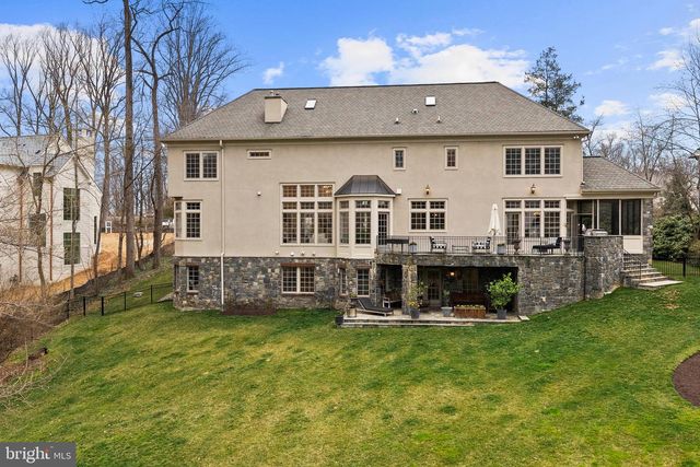 6929 RIVER OAKS DR, Mclean, VA 22101