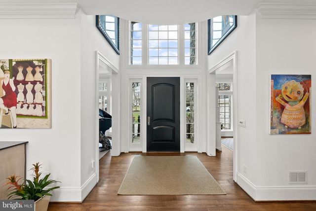 6929 RIVER OAKS DR, Mclean, VA 22101