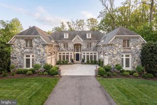 6929 RIVER OAKS DR, Mclean, VA 22101