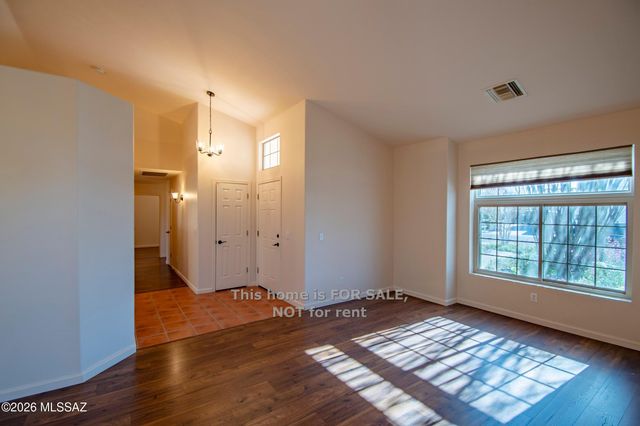 3394 W Crestone Court, Tucson, AZ 85742