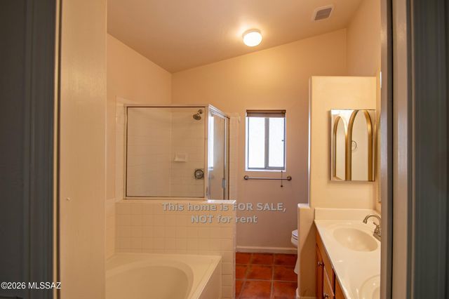 3394 W Crestone Court, Tucson, AZ 85742