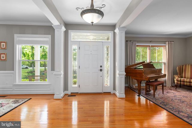 400 GENTLE BREEZE CIR, Fredericksburg, VA 22406