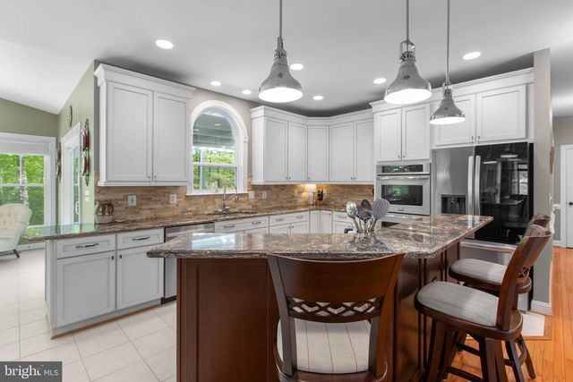 400 GENTLE BREEZE CIR, Fredericksburg, VA 22406