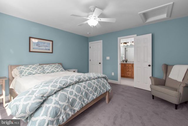 400 GENTLE BREEZE CIR, Fredericksburg, VA 22406