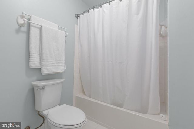 400 GENTLE BREEZE CIR, Fredericksburg, VA 22406